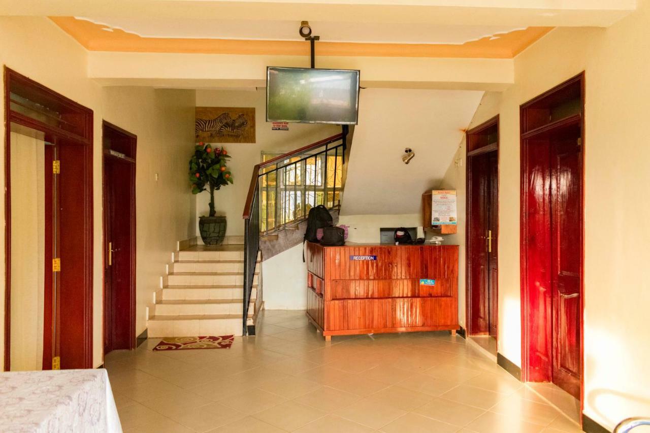 Relief Motel Fort Portal エクステリア 写真