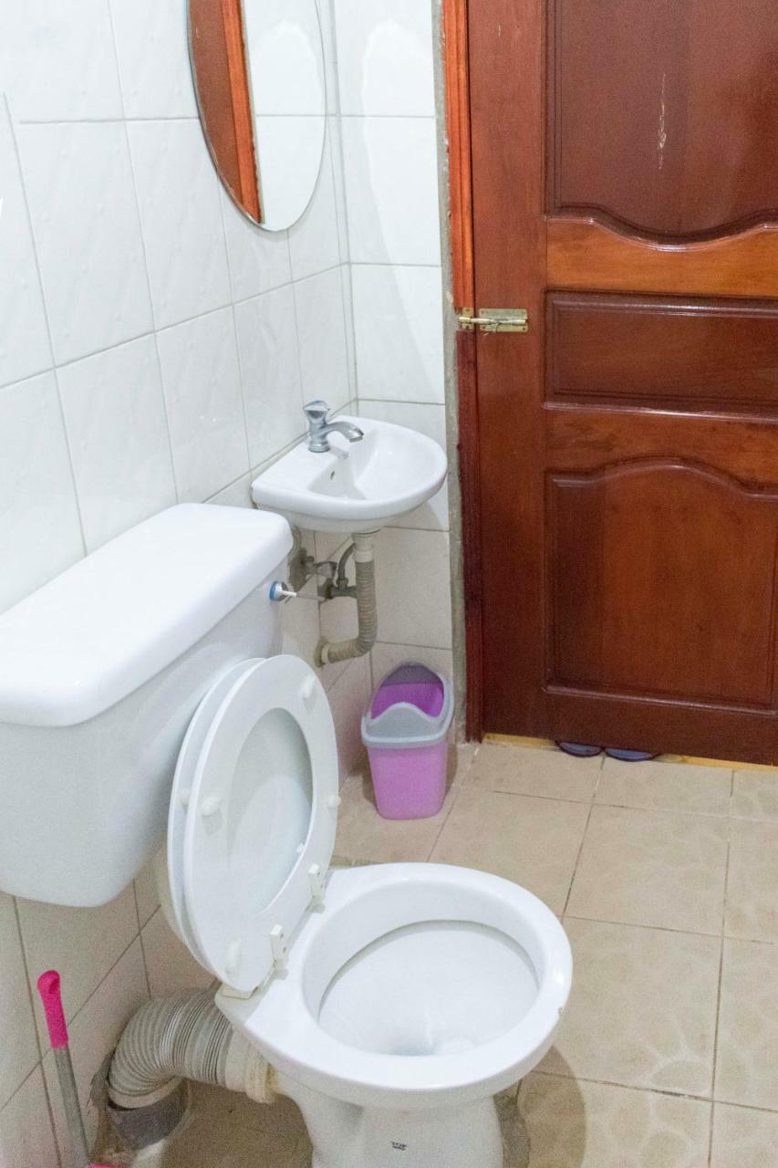 Relief Motel Fort Portal エクステリア 写真